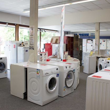 Impressionen von Dierking - Fachhandel für Werkzeuge, Haushaltswaren, Elektroartikel und Kaminöfen in Rodenwald