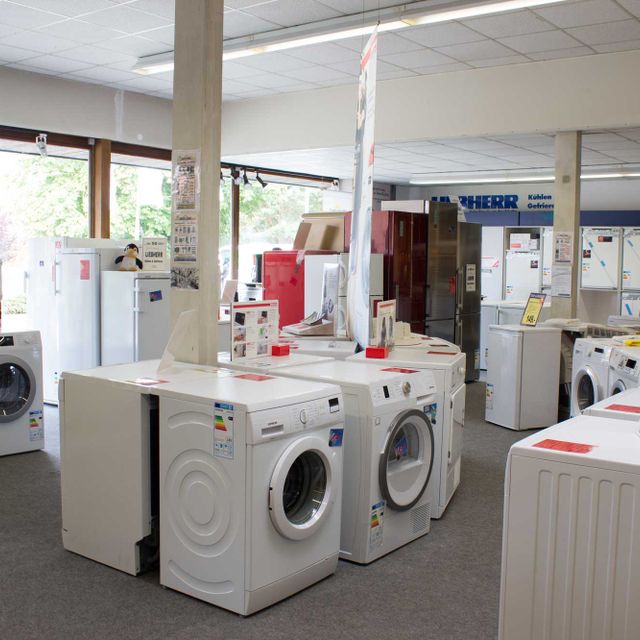 Impressionen von Dierking - Fachhandel für Werkzeuge, Haushaltswaren, Elektroartikel und Kaminöfen in Rodenwald
